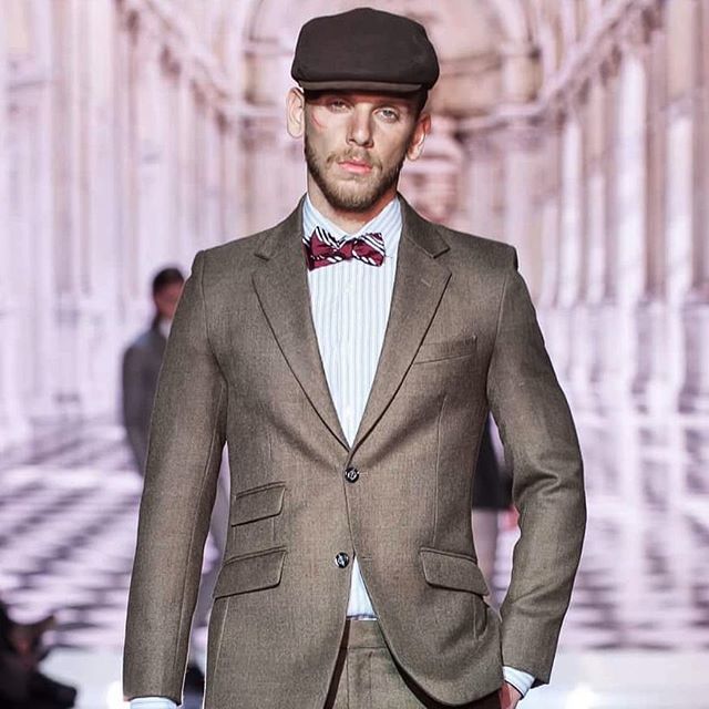 zanebarlas's tweet photo. Ready for #UFC229.
#ZANEBARLAS
.
.
.
. .
#prettyflysociety #menwithclass #mensfashioninspo #menstyle #itboy #nohowstyle #menstyleofficial #beboldlifestyle #beautifulmenswear #thedailydapper #instagrammenswear #ig_fashionblog #mensfashionreview #menslife… https://t.co/aAmqymkydA https://t.co/6ZWG3Ig1OG