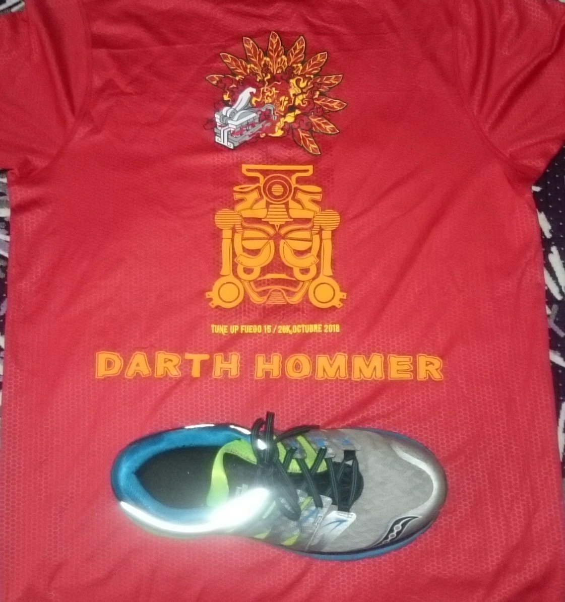 Darth_Homer's tweet photo. Listos para mañana.. #ArmourReady #YoElegiCorrer #TuneUp #Fuego #Banorte #26K #QuiénDijoMiedo? #NiQuienSeRaje #MiVicioEsCorrer #CannotStopRunning #loverunsmile #eresrunner #DarthHommer #OctubreRosa https://t.co/QlS6vpm7Gg