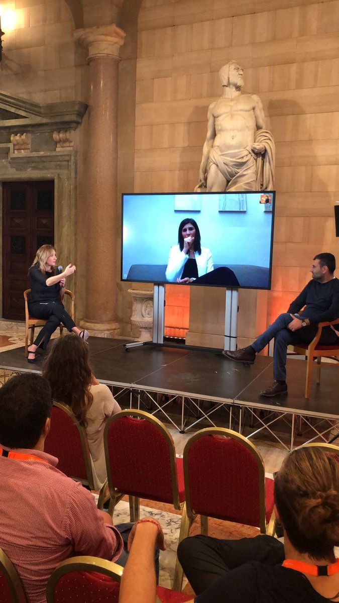 proformaweb's tweet photo. È iniziato l'evento pubblico “Tra il fare e il dire” la sfida dei sindaci che provano a comunicare le loro azioni con @c_appendino @serenabortone e @Antonio_Decaro #LaProf18 https://t.co/qmZpc4bCgA