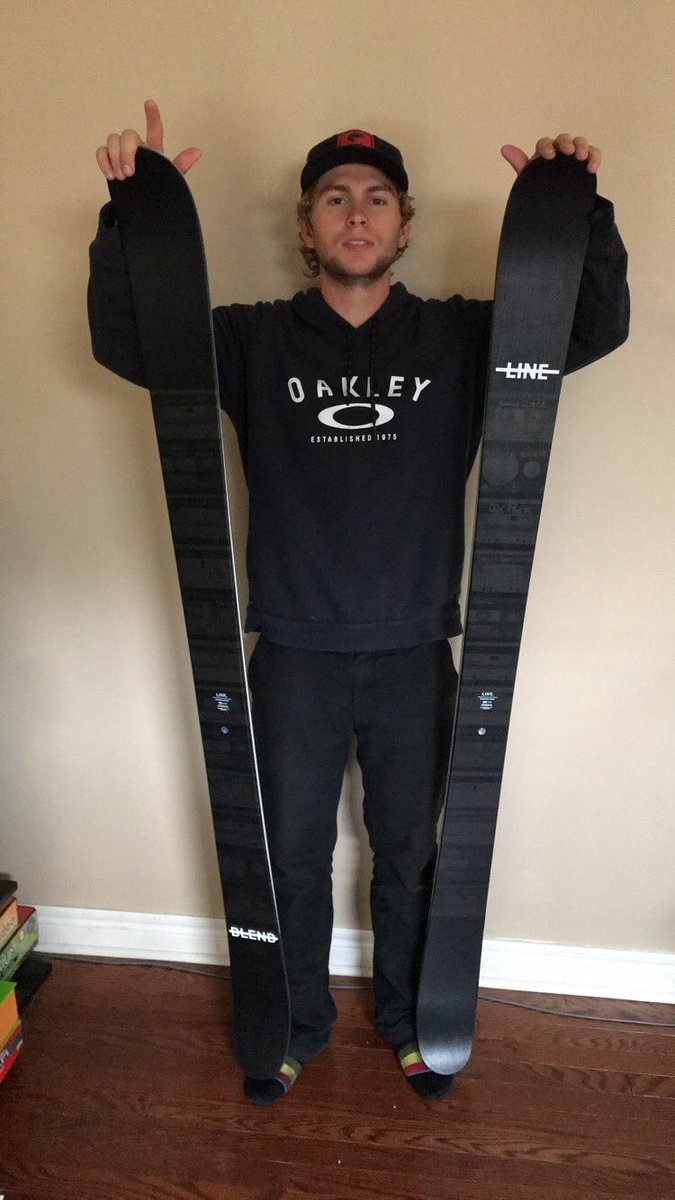 Teel_man's tweet photo. New planks acquired @Senecalskiboard https://t.co/Z0LWQA71BN