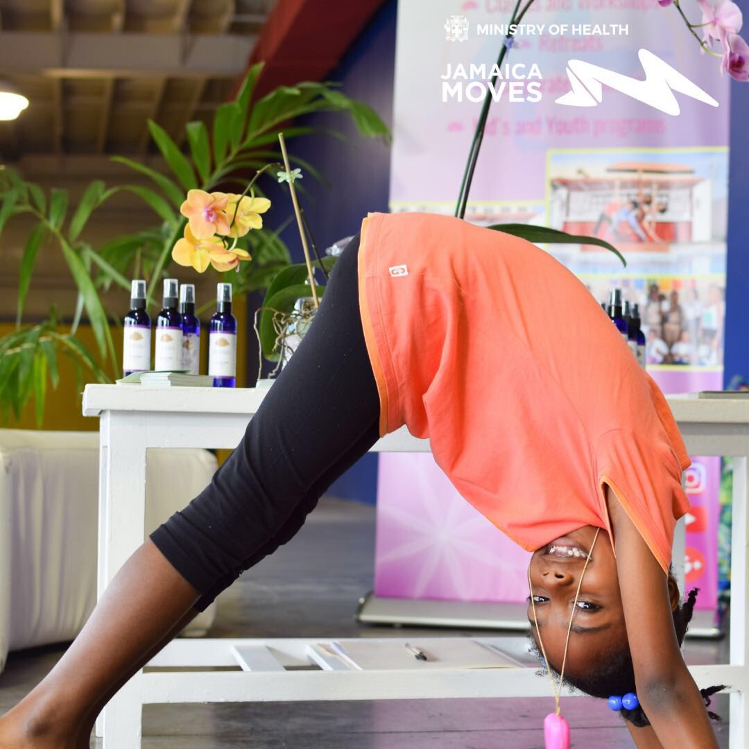 jamaica_moves's tweet photo. #YogaSaturdays: Yoga focuses on your mental, spiritual & physical alignment. π§ββοΈπ§ββοΈπ§ββοΈπ§ββοΈ
You'll leave feeling grounded and refreshed, just like this little one, with the happiest smile after doing some Yoga.
#JaMoves #BeatNCDs #NewYearNewCommitment #YogaJa #BeatNCDs #Healthyliving https://t.co/SMzSnFTWDz