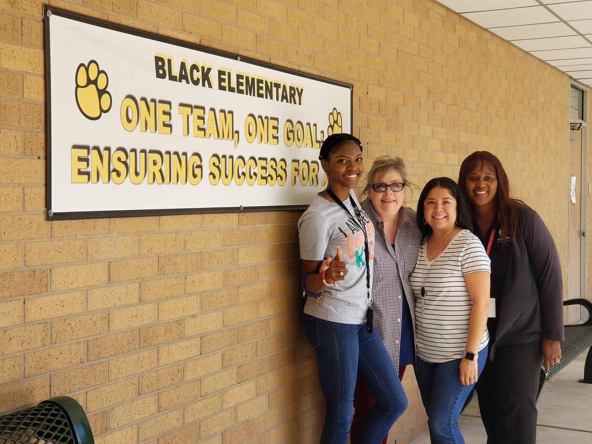 BeverlyIrby's tweet photo. TAMU training with Instructional Leaders in @AldineISD at @blackelem_AISD! 

@CRDLLA_TAMU @cehdtamu https://t.co/7VuBsESWHX