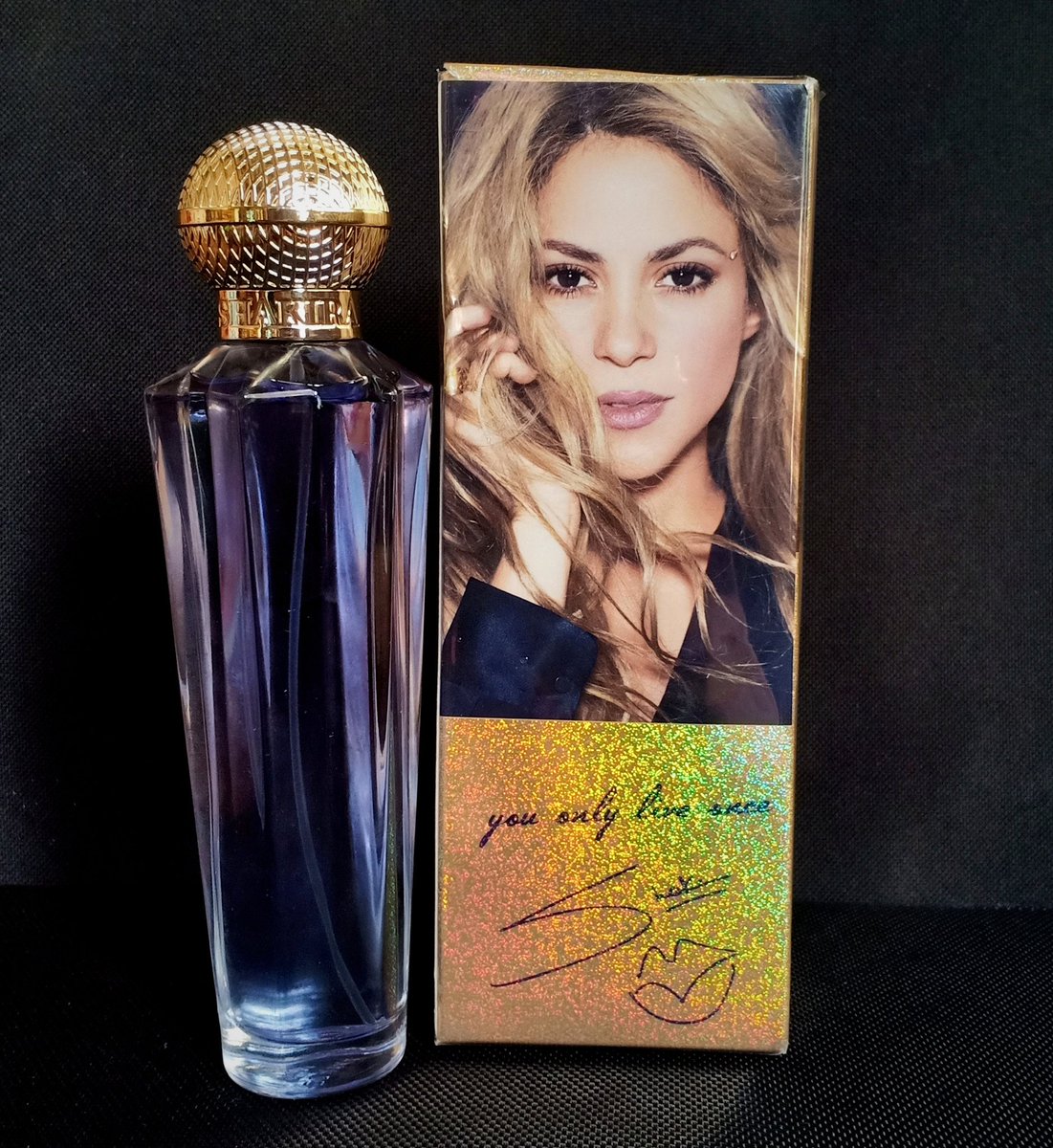 Shakira бренд. Lady Vogue Dream духи. Once perfume