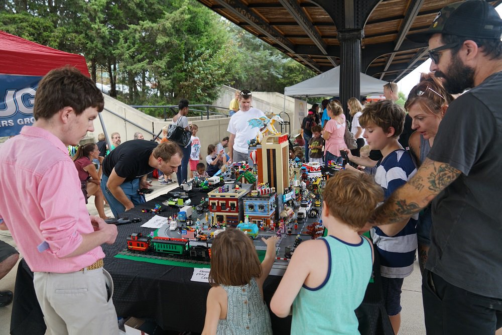 ScienceMusofVA's tweet photo. Today's the day: everyone's favorite #RVA maker event...#RVAmakerfest! There are TONS of activities PLUS you get free admission to the Museum all day. This really is one of the best events of the fall. Don't miss the fun! https://t.co/7iqIU9C3O0 https://t.co/6hTgmspl8Z