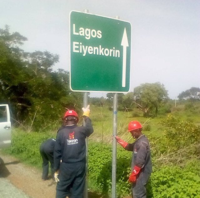 TektronEng's tweet photo. #tektronengineering #roadworks #highwaysigns https://t.co/ata3R4tVWS