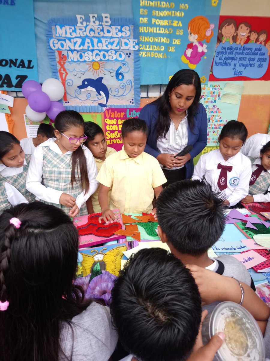 MercedesG1210's tweet photo. Este viernes 5 de Octubre se realizo en la Comuna Manantial de Chanduy , de la Parroquia Chanduy la casa abierta de trabajos manuales y platos tipicos por celebrarse 67 años de vida institucional.@PicoPesantes @leonorpazostoma @MIGUELVALERO198 @ERIKANTEVANG1 @GastonGagliardo https://t.co/kgE0Qnm54V