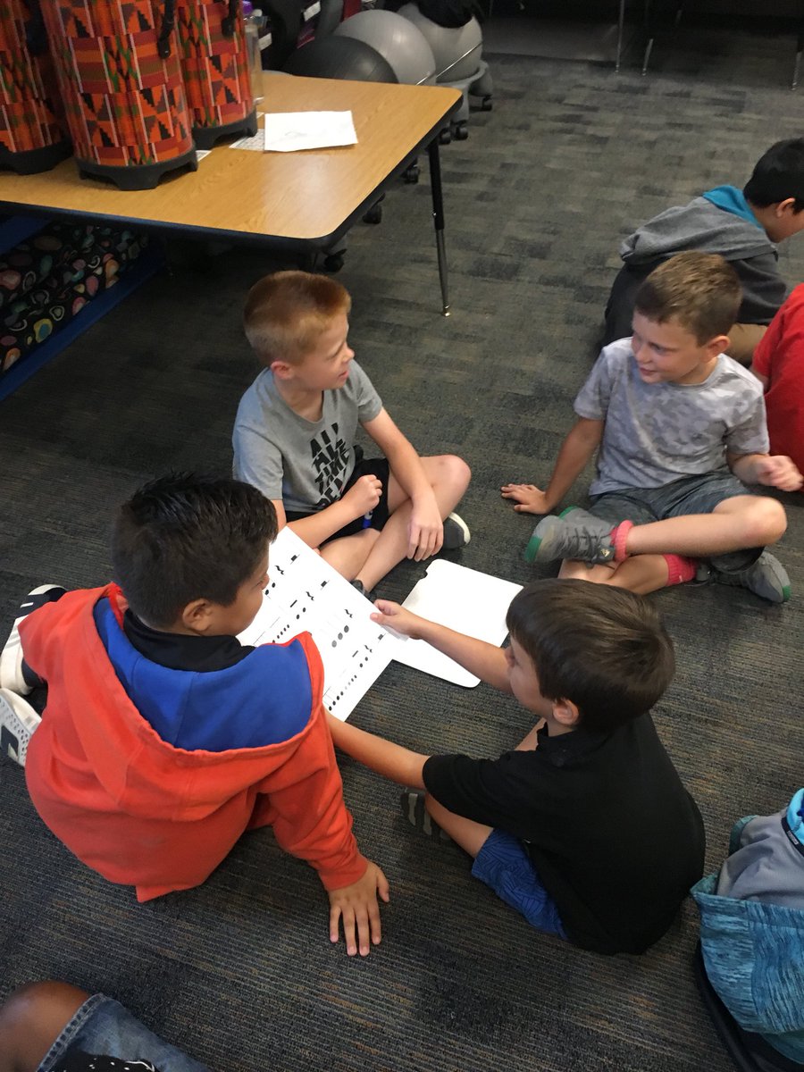 MrsS3rdRBE's tweet photo. Ss writing lyrics to their germ battle rhythms. Engagement at a premium!! #integrationrocks to bad I can’t get the video to load to twitter!!! @LocustStSeek3rd @LocustStSeek3rd @TummonsMusic https://t.co/n3oEQzWDSO