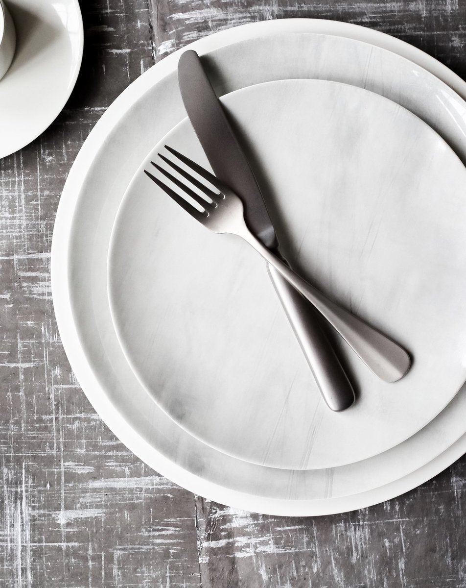 foodseennc's tweet photo. I 🖤 the Plated Pottery article in this months @Raleighsmag! Working with local tableware brands @BauscherHeppUSA & @VIETRI has instilled in me an appreciation and passion for elevating a dining experience with incredible plateware 🍽 #tabletopmatters #tableware #foodseen https://t.co/1cMlLNLDYB
