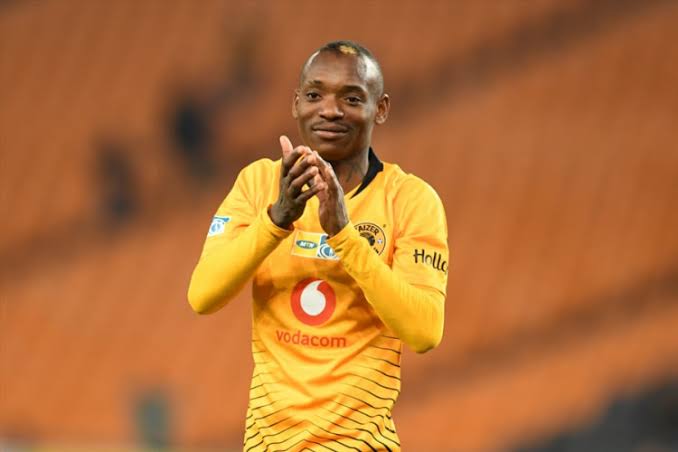 TeedoSa's tweet photo. I can't wait to see khama score vandag✌✌ https://t.co/dg6ZTQ3e49