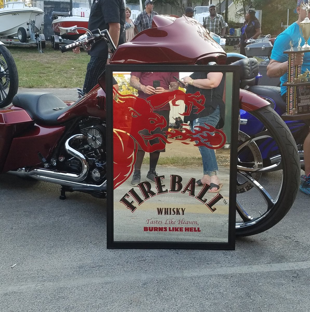 SnipesMachine's tweet image. Little love for SM at the Sooke and Bones bagger show