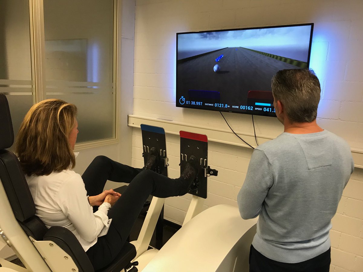 cybermax's tweet image. CEO Technopark going for a spin on the #allegrobot #dd-training ⁦@technopark_zh⁩