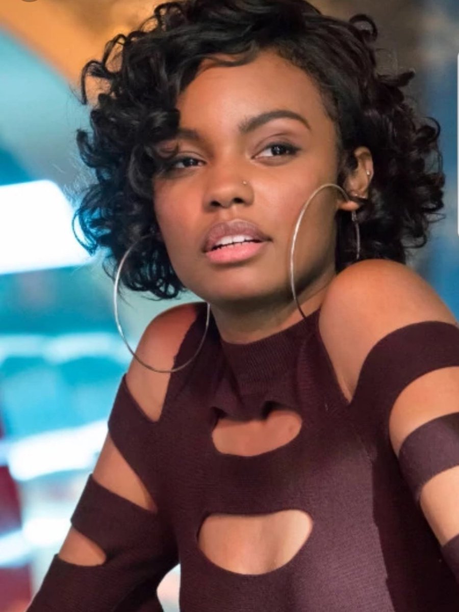 cclarkinspire7's tweet photo. Thought ..Just like my boss Shine fronted the money for the Lyons when the FED's froze there assets he would have front them the money to bounce back..However Nessa still have 25 % stakes because of Shine...Imagine Nessa & the goons helping the Lyons...hmmm #Empire #RIPSHINE https://t.co/7vc5YqBRWH