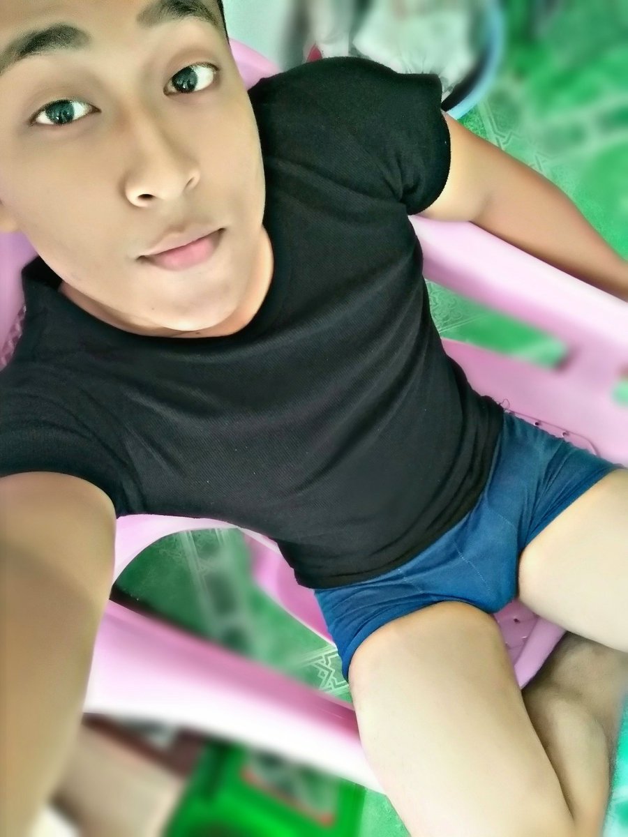 sett_phyo's tweet photo. Hi hi https://t.co/gAHvWwvJGd