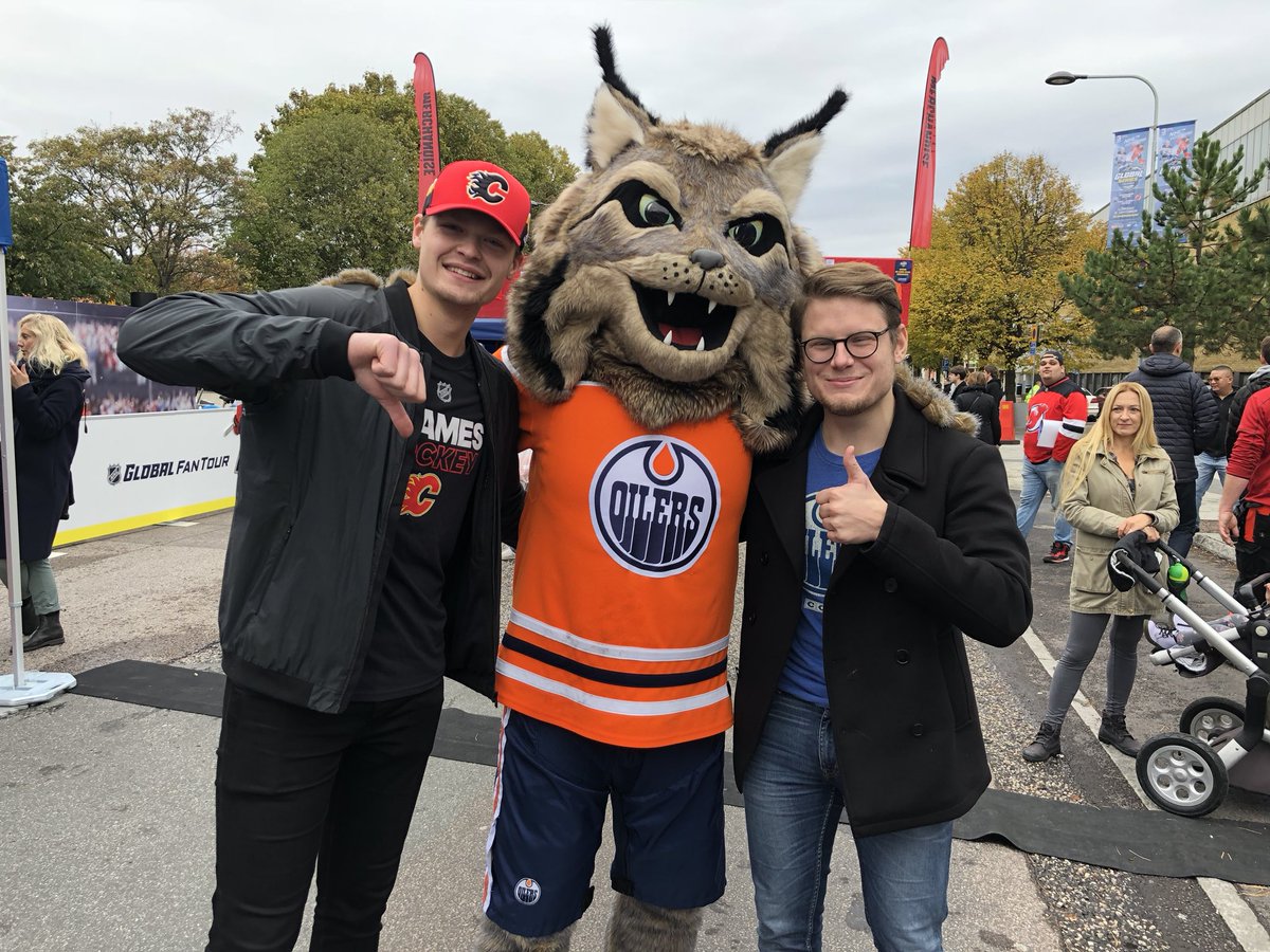 liljegrenjacob's tweet photo. Repping the Flames at the NHL Global Series in Gothenburg today. #Flames #BurnOil @NHLFlames @FlamesNation https://t.co/oallVQf4FI