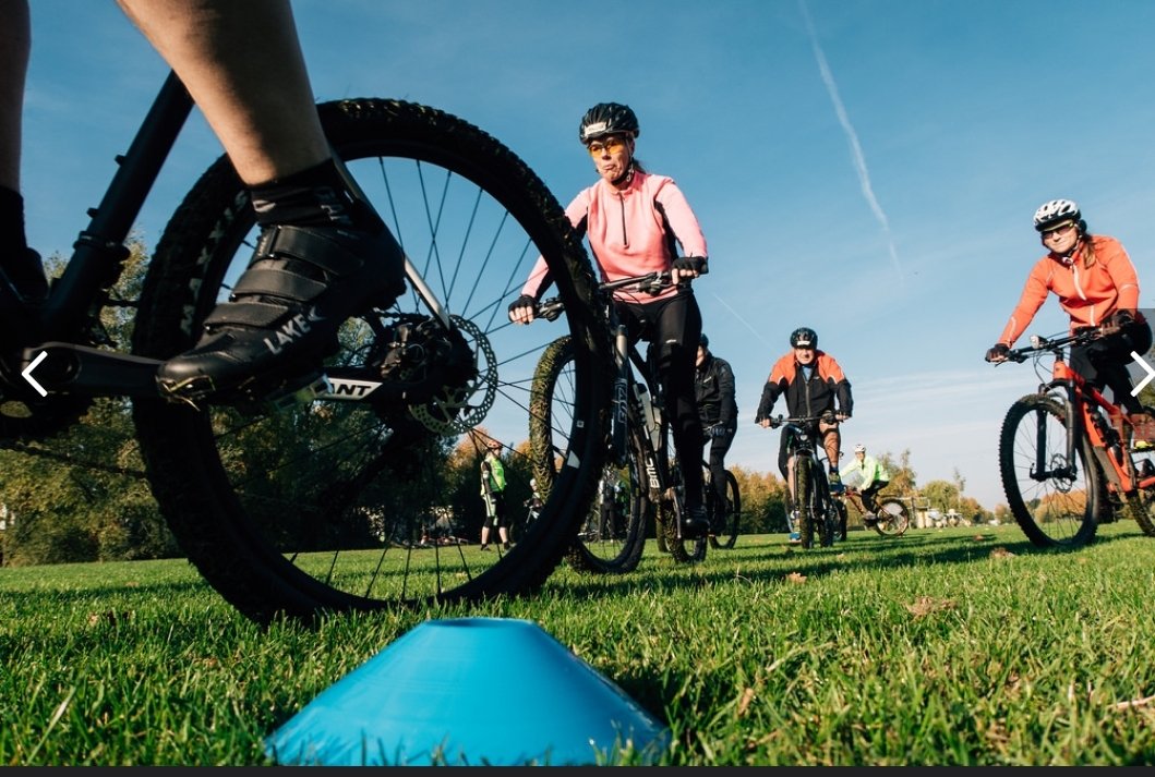 Prachtweer, prachtgroep! De clinics Start2Bike zijn weer begonnen. De komende zes weken gaan we weer de fijne kneepjes bij 12 deelnemers leren.

Een fotoreportage is hier te vinden flickr.com/photos/1295292…

 #speleninhetbos Start2Bike