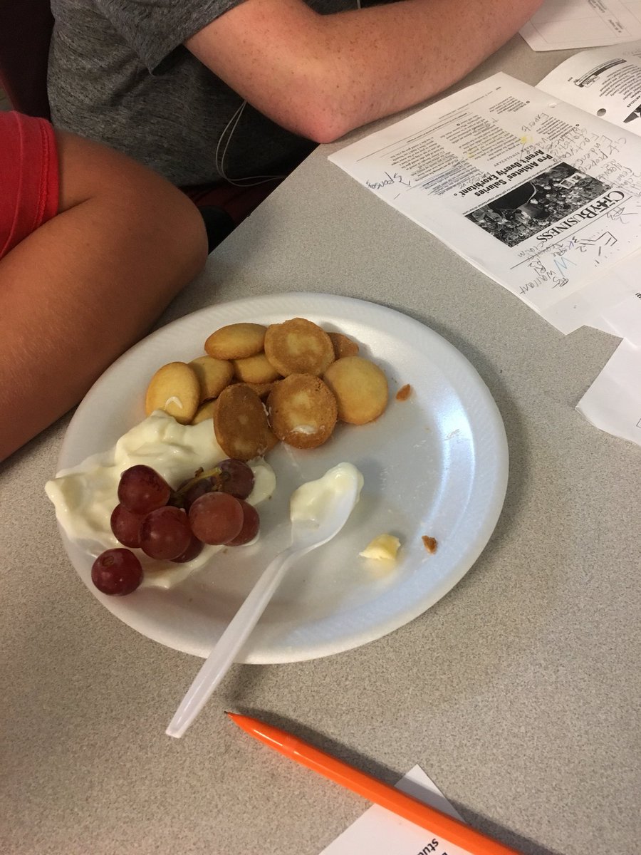 MizzOsClass's tweet photo. “But MizzO, this is ELA!”  In true form, OF COURSE I’m sneaking in some extra math! Want to give it a go? “If 9 Nilla Wafers have 12g of sugar, how many wafers can you eat for 8g to reduce sugar intake? @BR_STEM @ReynSchools @Reyn_Proud https://t.co/Mwzmy7uqQz