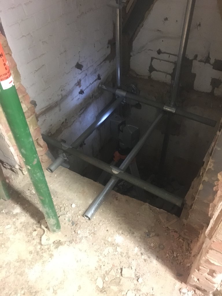Saturday scanning in Mayfair at the bottom of a lift shaft. #variety <a href="/TripointSurveys/">Tripoint Surveys Ltd</a> <a href="/trimble/">Caty Trimble</a>