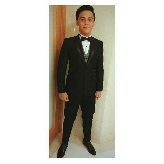 OnlyKhalilRamos's tweet photo. @TheKhalilRamos at
#StarMagicBall2012
#StarMagicBall2013
#StarMagicBall2014
#StarMagicBall2015 https://t.co/2Zm0xIqMkC