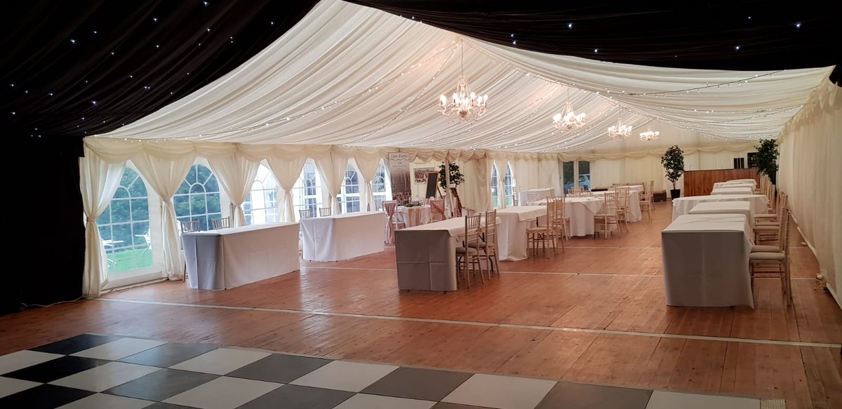 NettlesteadPL's tweet image. Preparations are under way here at Nettlestead place ahead of our Wedding Open Day which is taking place tomorrow, 7th October 11am - 3pm ! 🥂 

The wait is almost over &amp;amp; we can't wait to see you all 💛 

#spreadtheword #wedding #kentishwedding #gardens #venue  #weddingopenday