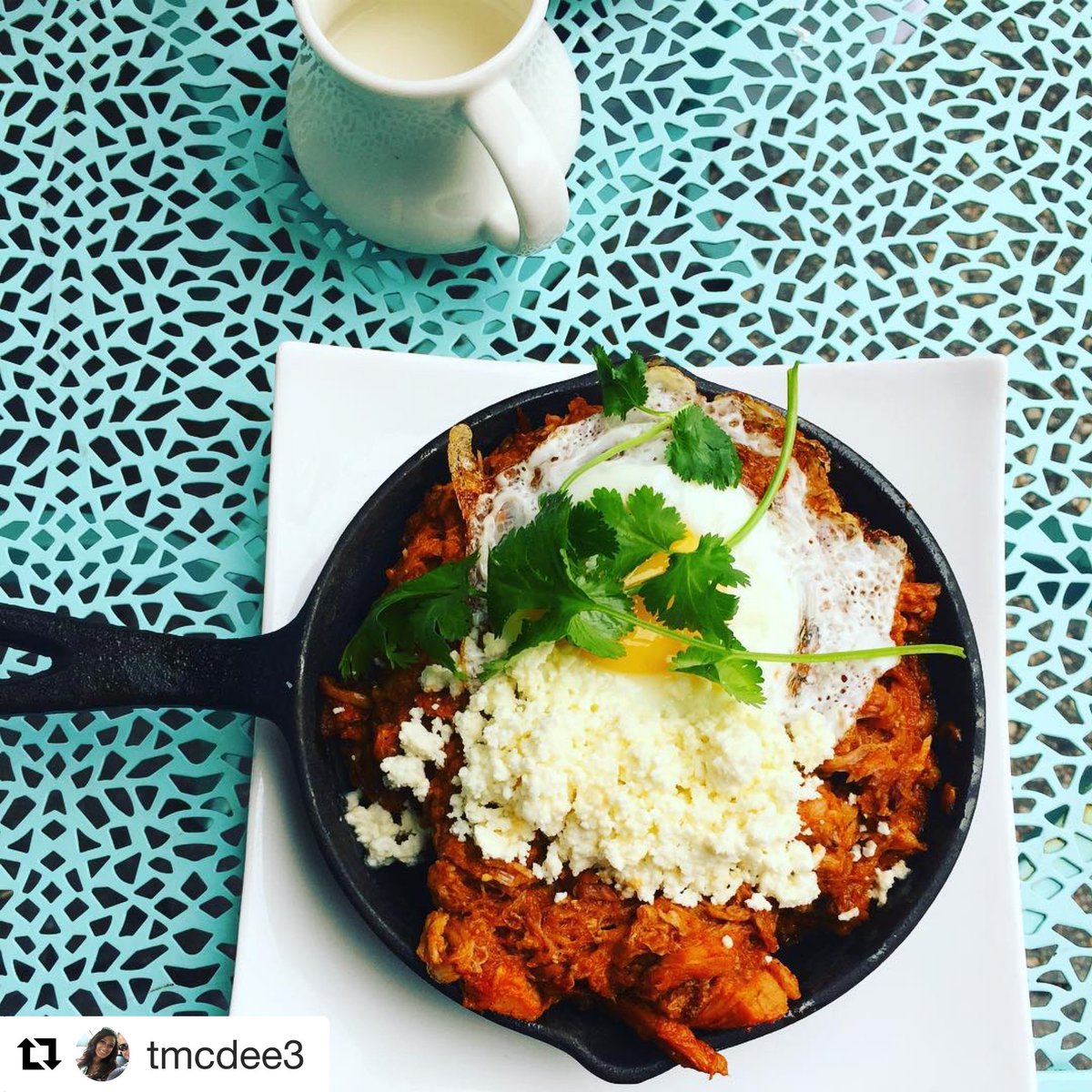 BarPilar's tweet photo. Come and indulge in your favorites this weekend. 3 days worth of brunch! Make your reservation now! #brunch #favorites #porkhash #patio #hemingwaybar #conqueso #3dayweekend #holidayweekend #dceats #federalfoodies #dmvrestaurants #opentable #indulge #comfortfood #supportlocal https://t.co/KNLXjeY54l