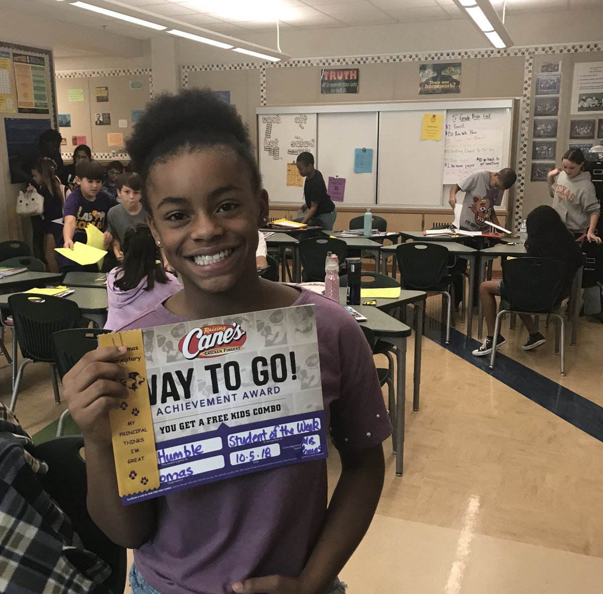 MsBurkett5th's tweet photo. βIβve never been picked for anything Ms. Burkett!β Proud of the progress this sweet girl is making this year. #proudteacher #LL5th #schoolstudentofweek https://t.co/Ps2tfrNZYG