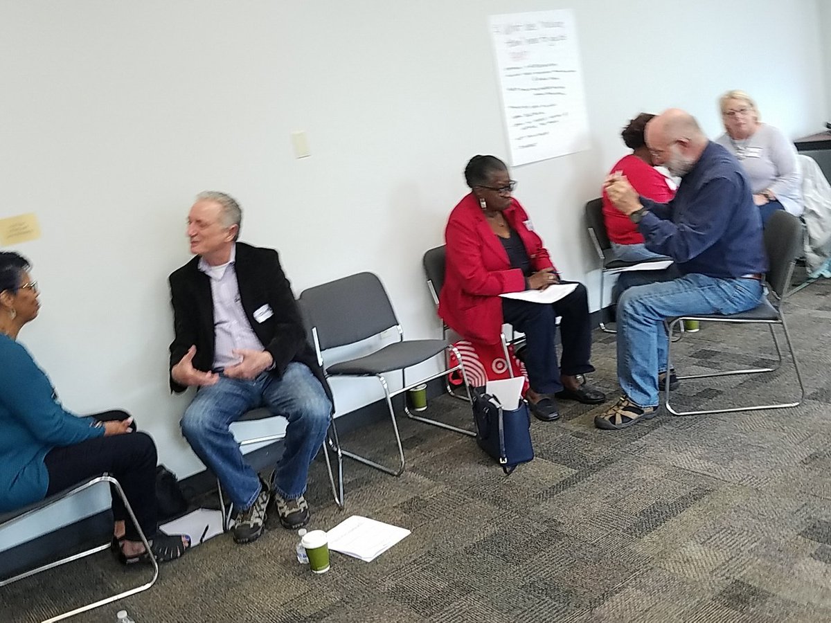 ConnectAndImpro's tweet photo. @AARPCT volunteers explore food memories as a pathway to their cultural backgrounds https://t.co/8NjmDeCehn