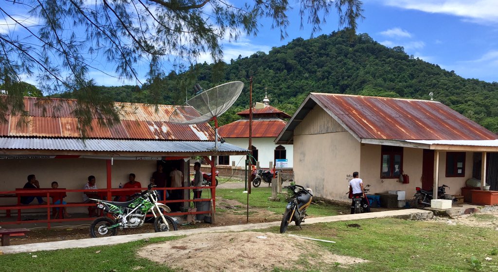 boytiar_ichiro's tweet photo. Trying open bts 3G successful, thanks for all support @Keliling_Aceh @iloveaceh @OrangGayo @cemynotes @genpi_id #tokoserikat #openbts @OpenBTS https://t.co/hcVgG4wR6W