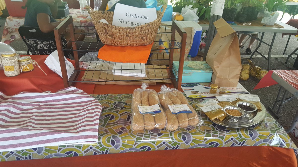 GrainolaBread's tweet photo. Soldout!! #grainolabread #QPSFarmersmarket #soldout #namdevco https://t.co/QbLmGtFi2R