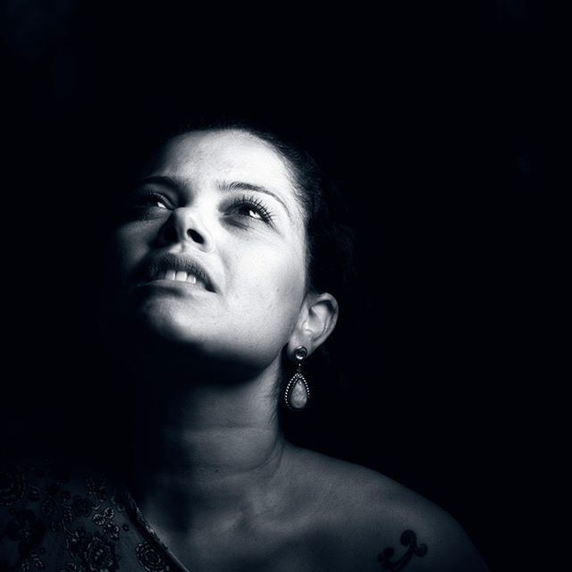 NunoFrancoCosta's tweet image. #lowkeyportrait taken outside during the day with #nanguanglighting mixpad 106, this light is brilliant!

#lowkey
#blackandwhite 
#speedlight 
#speedlights 
#lowkeyportraits 
#lowkeyportraiture 
#bwportraits 
#bw_portraits
#lowkeyybeauty
#keylight 
#lowk… ift.tt/2NwmHsA