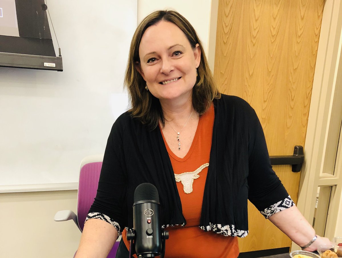 keristephens's tweet photo. Gave my #FridayExperience lecture on #webconferencing @UTexasMoody. Loved using my new Yeti microphone and @AdobeConnect. I’ve been studying & using webconferencing since my days in Silicon Valley. #LonghornFriday https://t.co/hpQfLSqZzT