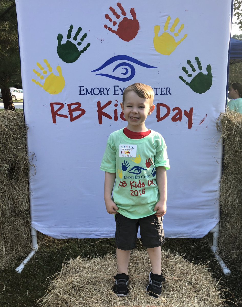 NateGalloway's tweet photo. Micah’s doctor, Dr. Hubbard host an event every year for all his patients & their families to have fun and connect! #RBKidsDay2018 #EmoryEyeCenter @agalloway867 @childrensatl @emoryhealthcare @CUREchildcancer 🎗 https://t.co/fJNQc2xEFb