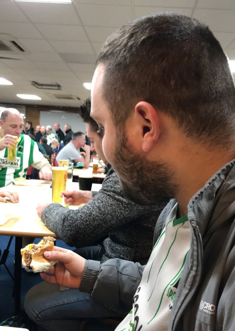 BlythsGreenArmy's tweet image. He’s feeling a little shy today. Ale pie in the near by pub got an 8/10 and his ‘light snack’ in the ground got a 4.5/10 #PieReview