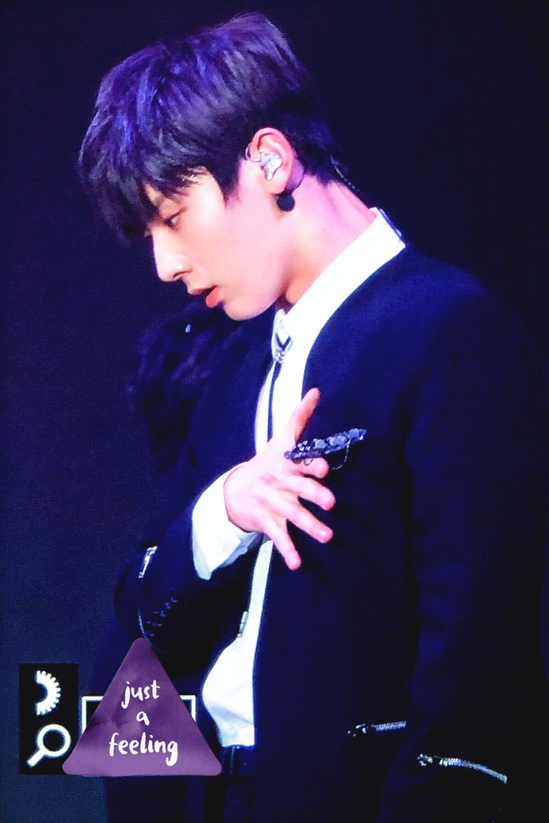19950809____'s tweet photo. 181006 아이 미쓰 유 쏘 머취😢
#WANNAONE #워너원 #황민현 #민현 #HwangMinhyun #Minhyun https://t.co/uVg777yYtH