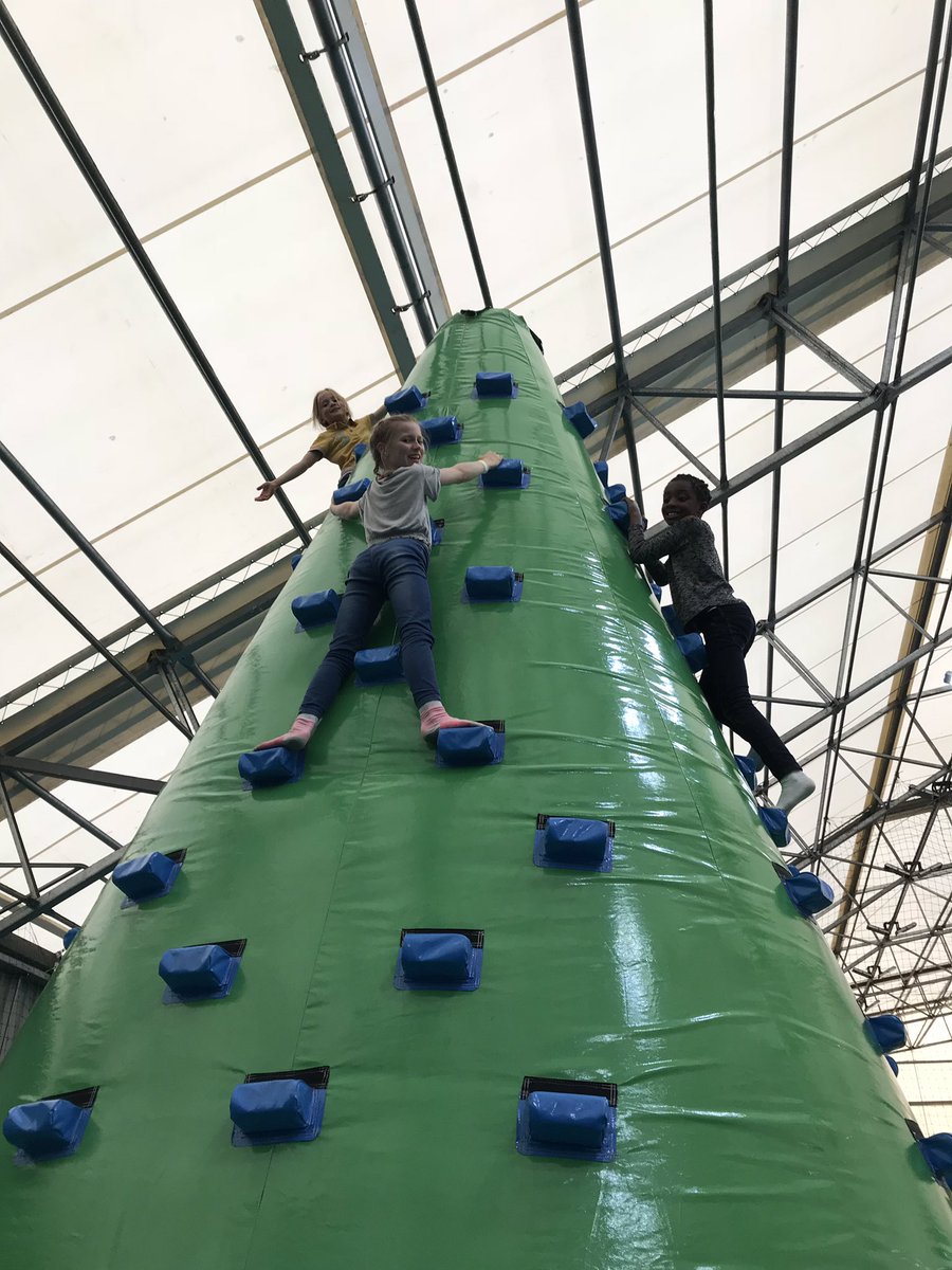 ChoristerSchool's tweet photo. Girls’ Weekend continues with a trip to Inflatable Air! Time to bounce off some of the endless energy these girls seem to have! #iloveboarding @infiniteairuk https://t.co/upSiF5RrYn