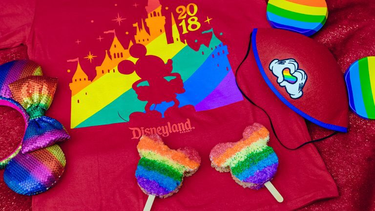 Keep The Disneymagic ディズニーランド リゾートでは10月5日から7日までレインボーなお菓子やカチューシャなどがパークを虹色に染めます パーク内やダウンタウン ディズニーでは レインボーケーキやレインボークッキーにレインボーアイスクリーム