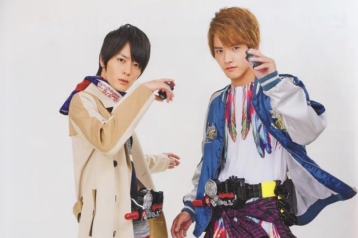 CrazyAznKT's tweet photo. I thought it was just the internet messing around at first, but I’ll ship these dudes all day! #BESTMATCH #KamenRiderBuild #SentoKiryu #KamenRiderCrossZ #RyugaBanjou https://t.co/qnH3jHcJQT