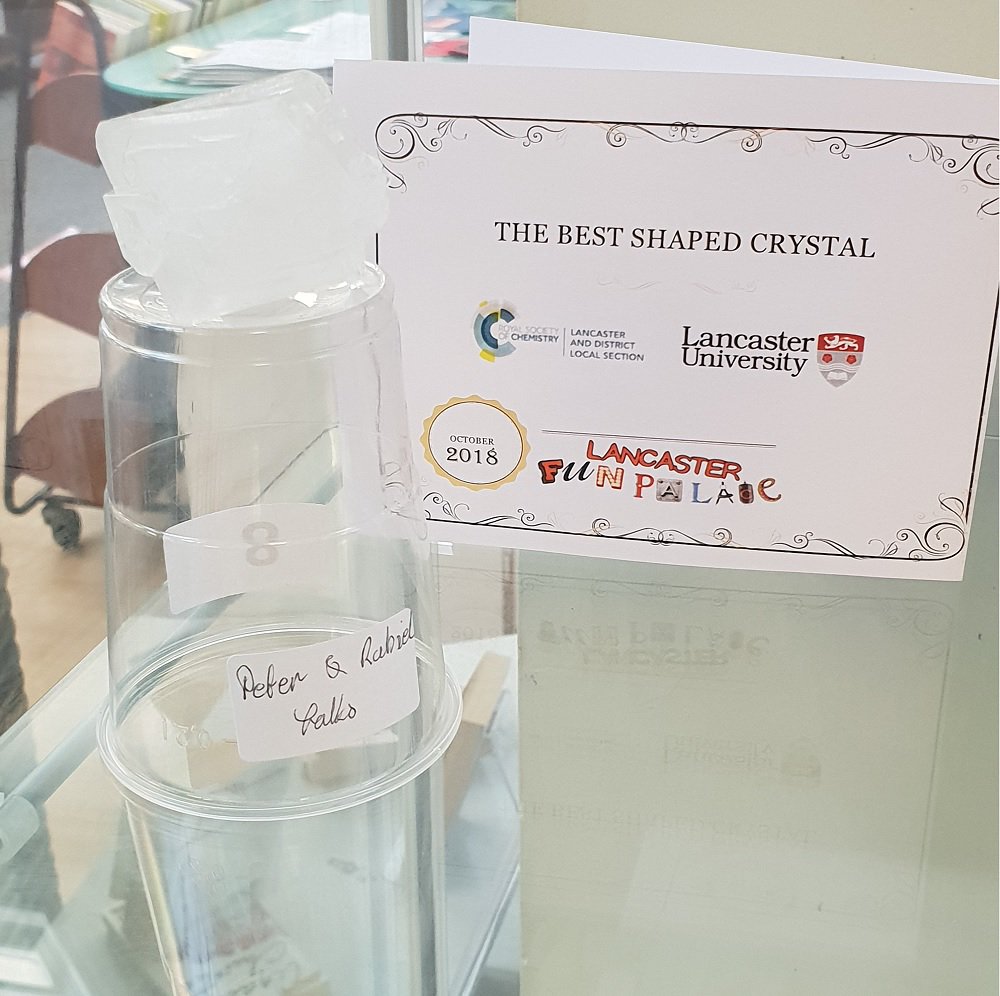 LancsLibraries's tweet photo. #FunPalaces Crystal Growing contest #GarstangLibrary #HaltonLibrary #LancasterLibrary @LancUniChem @RoySocChem AND the winners for biggest and best shaped crystals are... https://t.co/O35metjAW6