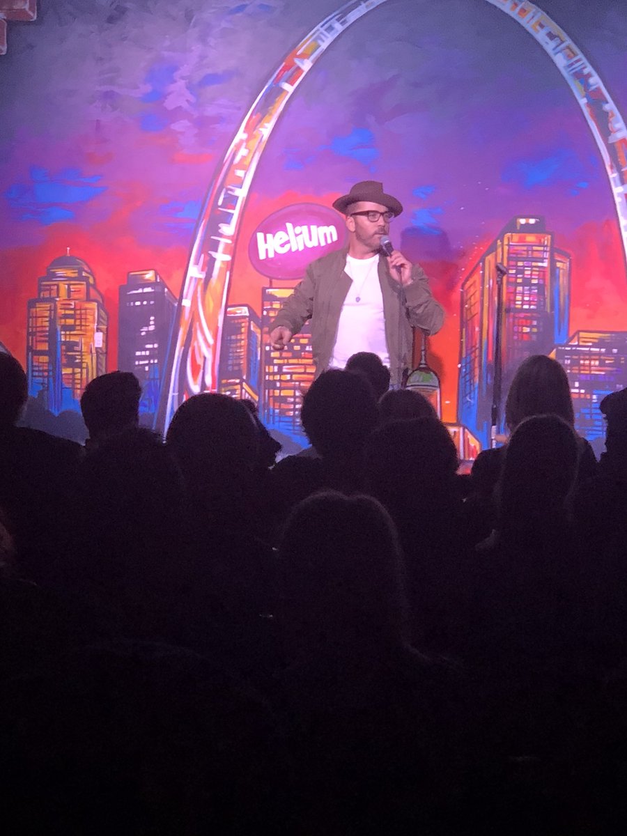 Alpena314's tweet photo. @jeremypiven such an awesome show last night. So funny. Never thought I’d get the chance to see one of my favorite actors in person. The stand up really was great. #Ari #SmokingAces #Cheese #Buttercream https://t.co/rFIsPtOvMm