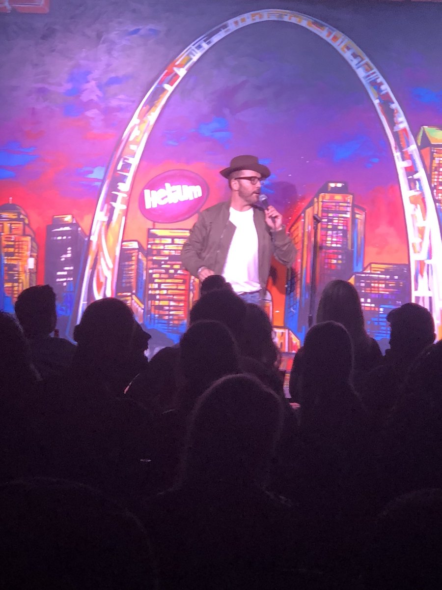 Alpena314's tweet photo. @jeremypiven such an awesome show last night. So funny. Never thought I’d get the chance to see one of my favorite actors in person. The stand up really was great. #Ari #SmokingAces #Cheese #Buttercream https://t.co/rFIsPtOvMm