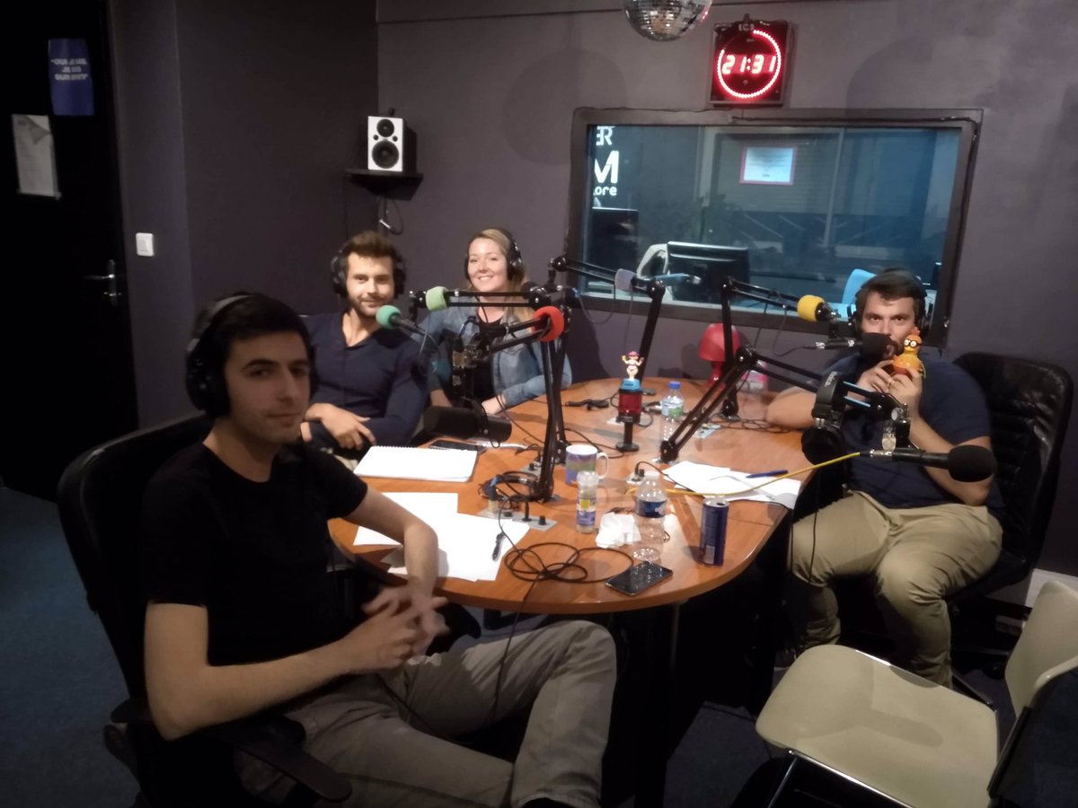 DiscoveryMTP's tweet image. Dans qqls jours on postera le podcast de l’enregistrement de @Dev_and_Retry sur @radiocampusmtp. 
On a abordé pleins de sujets autour de @DiscoveryMTP avec @MoineauMM, @BenDimanche @Vincent_Aros, @opheliemourier et Guilhem.