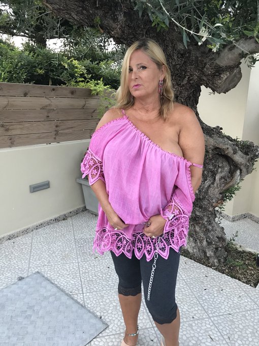 Fertig f&uuml;r den letzten Abend auf Zakynthos. Ein sch&ouml;ner FKK-Urlaub geht zu Ende#Nudistparadies#FKK# https://t<a href="/tag/camgirl"class="tags"><span>#camgirl</span></a>