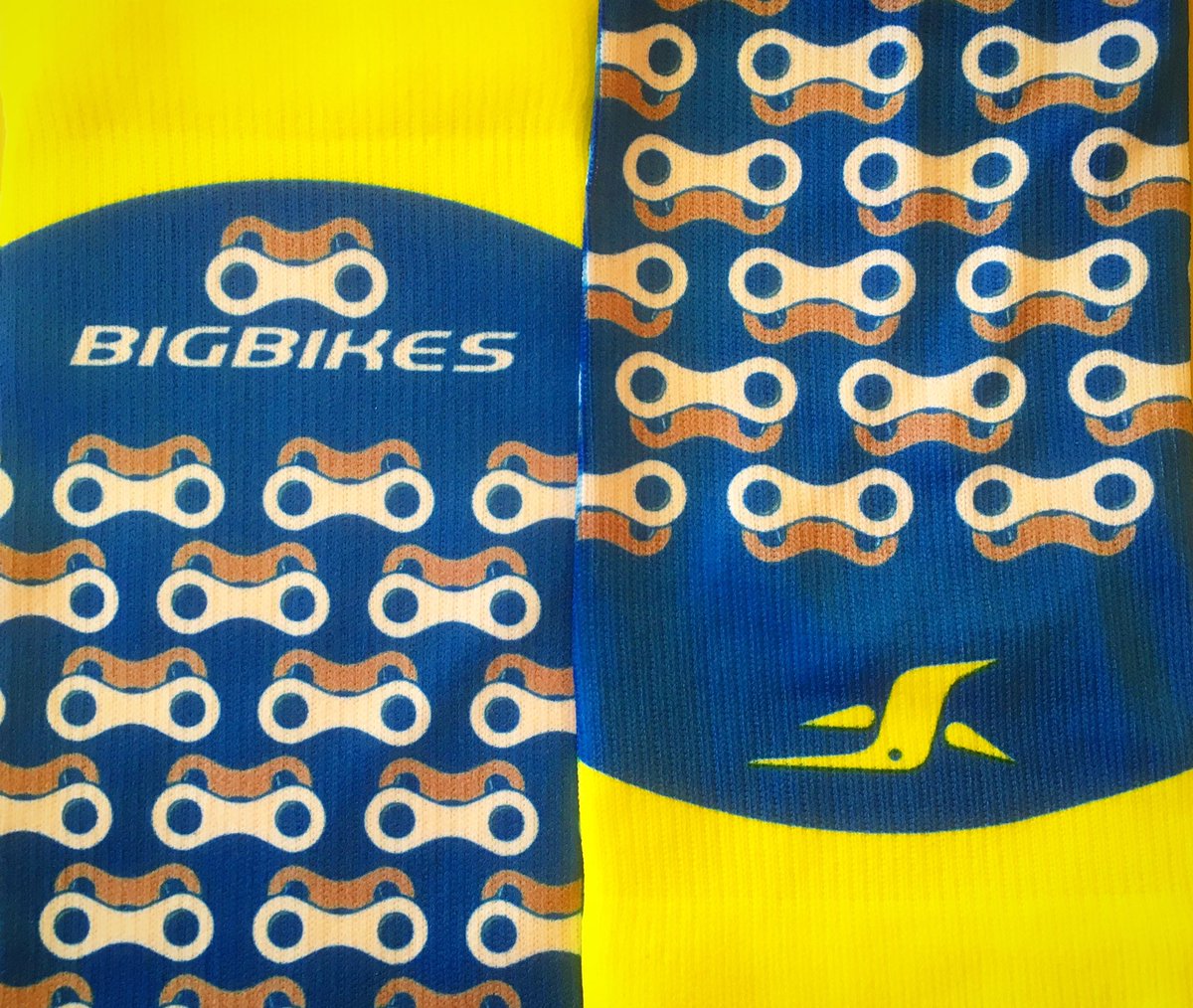muubouetultra's tweet photo. Mañana comenzamos con la fiesta del #cyclocross 😁Con muchas ganas de subirme a #mygiant #gianttcx a aprender y disfrutar de esta divertida disciplina dentro del ciclismo.

Que empiece la fiesta

#bigbikescarlet #flowercyclingwear https://t.co/5SGDt1Cv3r