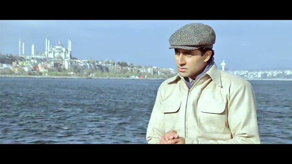 rohan_bhave's tweet photo. Watching #Guru @juniorbachchan Its still so fresh... Guru bhai.. Now waiting for the. Dialogue.. Yahi hota hai buisness.. 😎 #ABCrew Wht a perfomance wow man... U was so amazing AB.. 💪👏👏 https://t.co/sSoE7c0lys