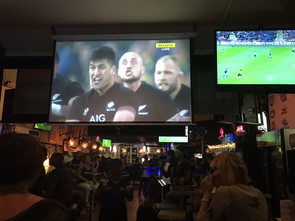 pipkeane's tweet photo. Only in Bali would the band insist on playing Beatles covers while the @AllBlacks are doing the haka #heyjude #heyTJ https://t.co/p6a6rCFl9q