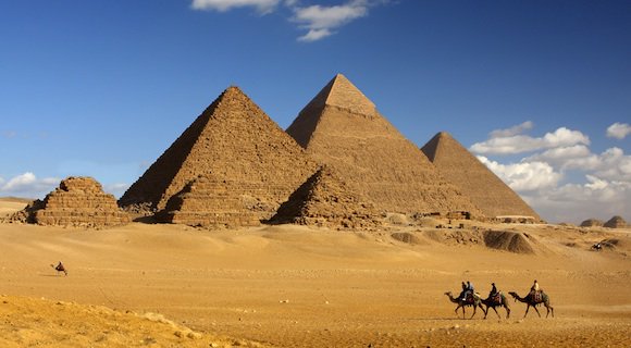 IndusTravels's tweet photo. #IndusFeatures the #Great#Pyramids of #Giza
The must-see Ancient Egyptian landmark: a truly overwhelming sight. When gazing at this colossal structure, there's no way to escape the feeling of being dwarfed.. https://t.co/JHsTQVQEH6