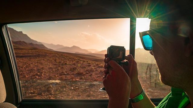 BMSRally's tweet photo. Because the rally is about navigation rather than speed, amateur (and professional) photographers get plenty of opportunity to take photos #rallymarrakechsahara #photographersaroundworld #desertadventures https://t.co/FfhDzqDbo2 https://t.co/YqvG4dIFVc