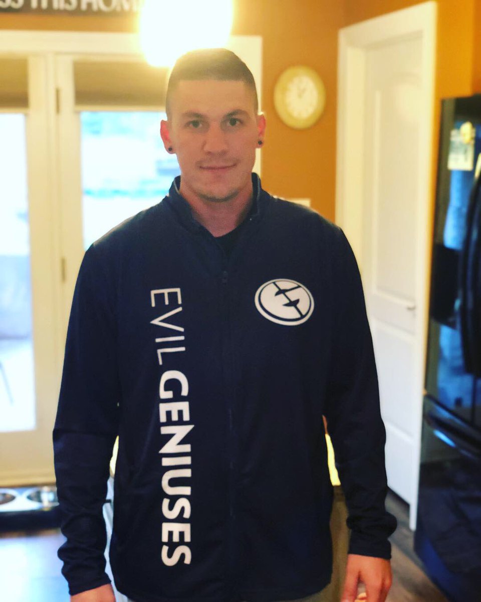 eg track jacket