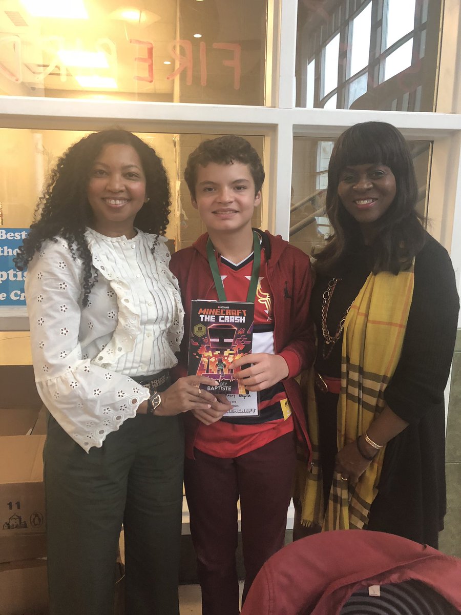 loraineballard's tweet photo. #minecraftthecrash author @traceybaptiste @PCCYteam #STEMcraft. @omaurynegron #vanesselloydscambati https://t.co/VZAbIaR617