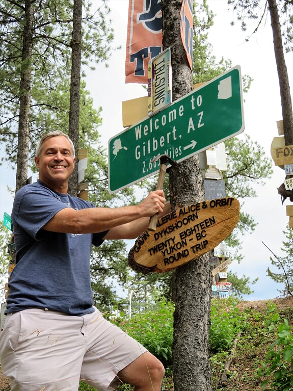 GilbertYourTown's tweet photo. All the way from Gilbert to the #SignPostForest in Yukon, Canada!
Gilbert resident Tom Luley made the 2,685 mile journey in his car to help represent #GilbertAZ at this famous landmark. π
How cool is that? π Thanks for making the trek, Tom! #SaturdayMorning https://t.co/j0YUy3Kxv2