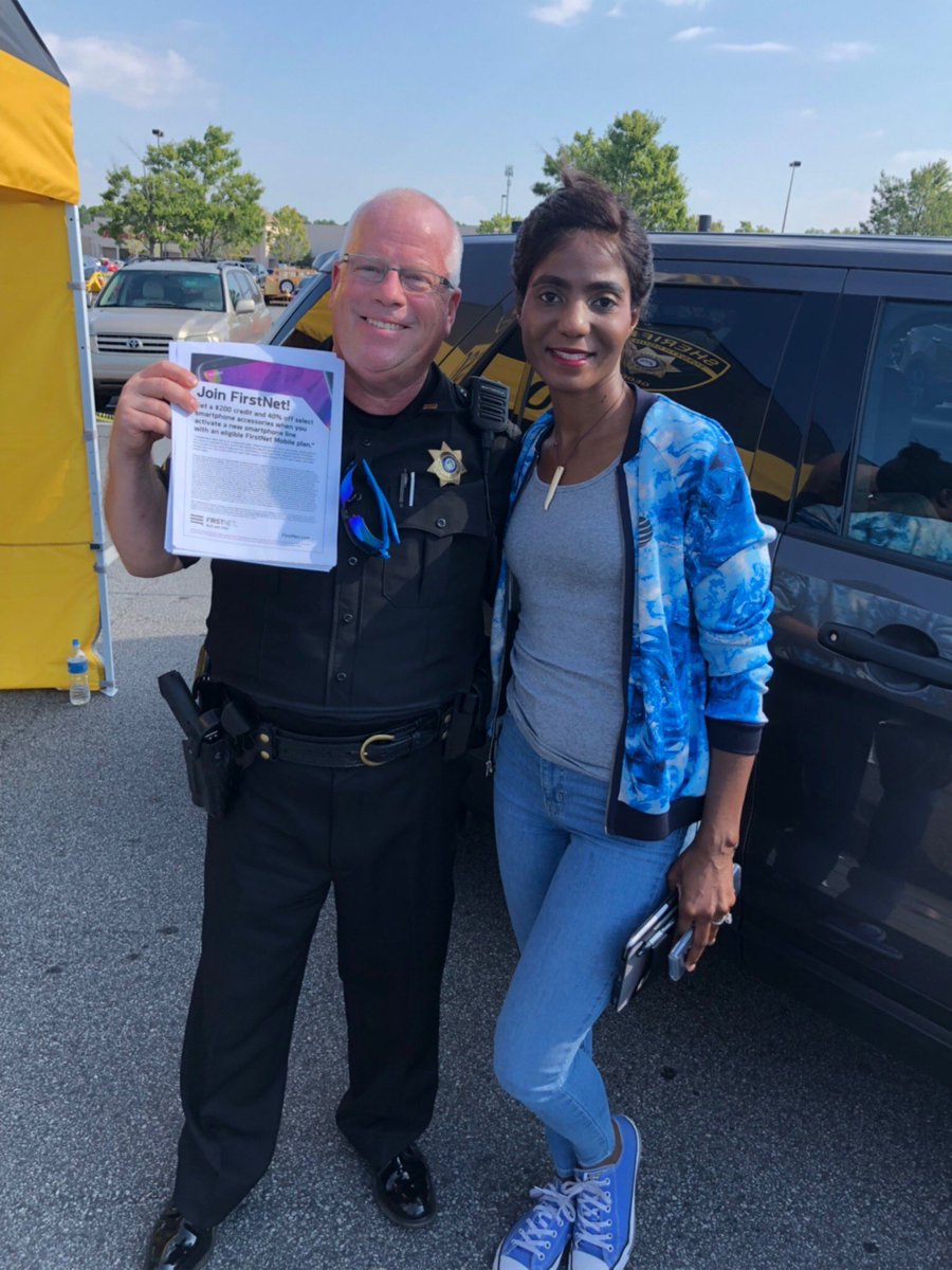Cumming Retail working Home Depot Safety Awareness Event with Forsyth County Sheriffs. Talking about the great benefits of ⁦FirstNet Personal Plans. ⁦<a href="/marvymoore/">marvy moore</a>⁩ 
#firstnetstrong